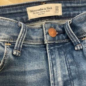 Abercrombie and Fitch Super Skinny Mid Rise Jeans